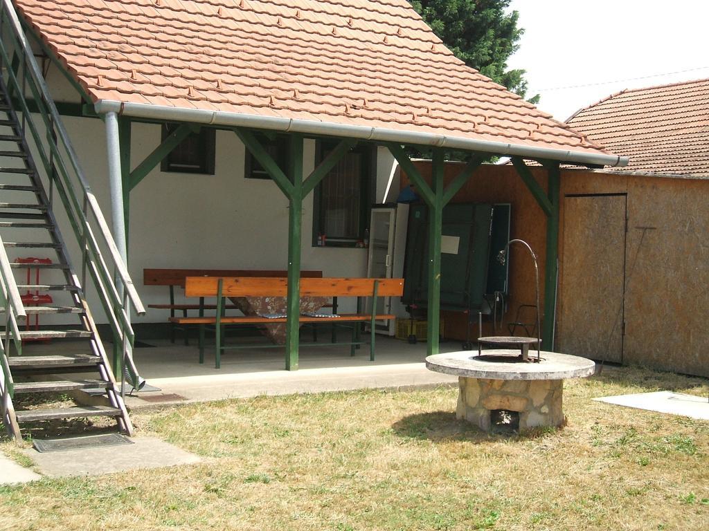Feherszeker Apartmanok Abadszalok Luaran gambar