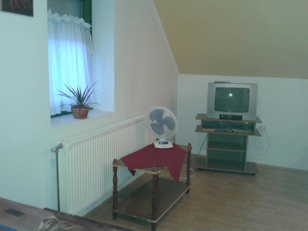 Feherszeker Apartmanok Abadszalok Bilik gambar